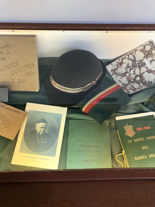 Display case