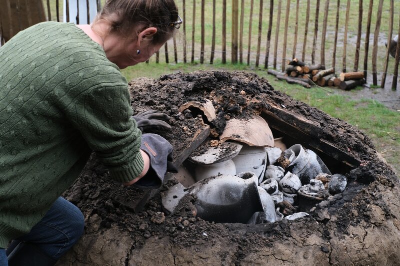 Unpacking of the Roman Kiln Replica