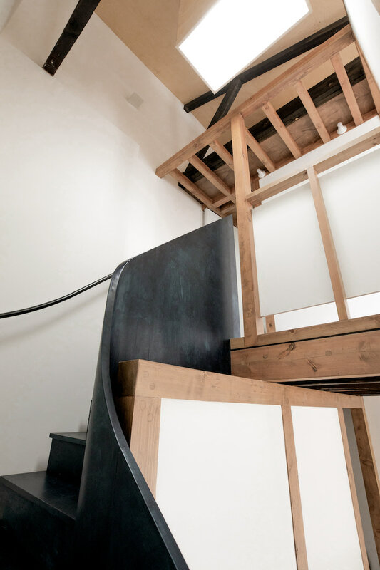 Double height atrium - Fran Mart