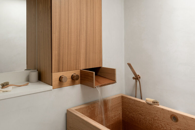 Japanese bath - Fran Mart