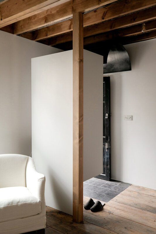 Entrance vestibule - Fran Mart