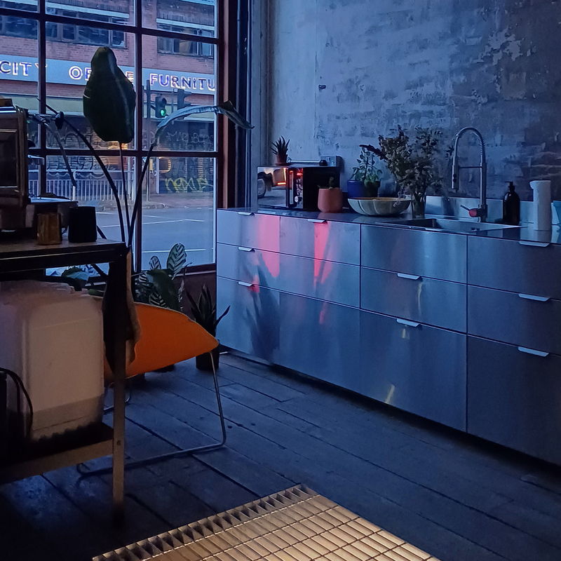Room 02