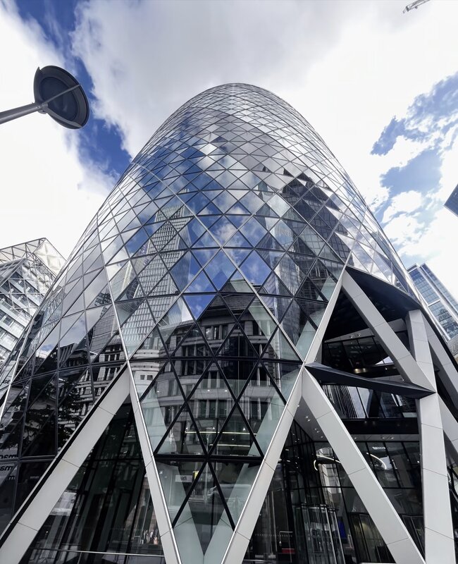 The Gherkin, by iwendysss