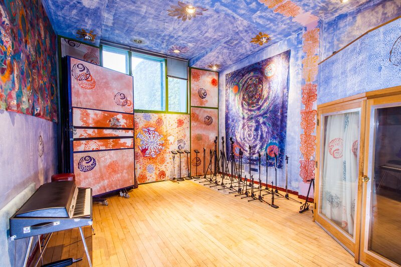 Strongroom 1 live room