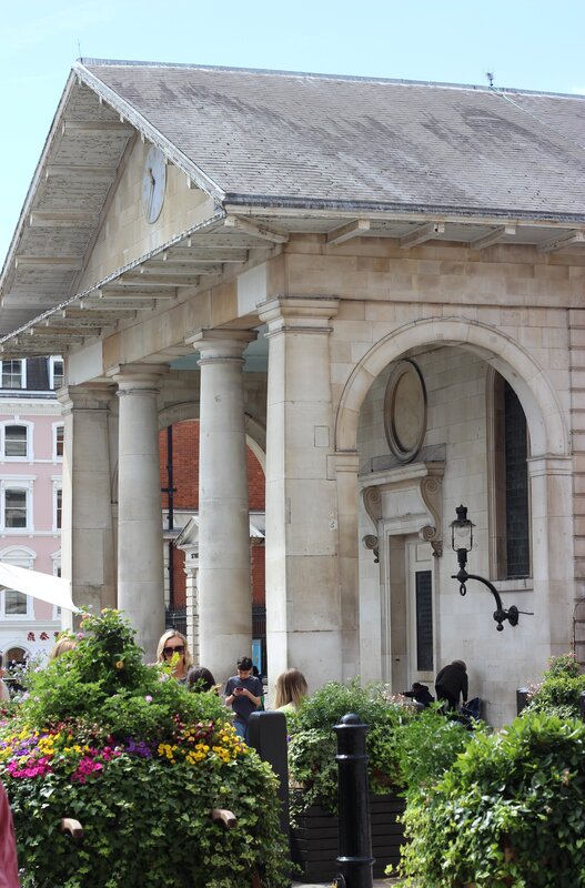 St Pauls Church - one of the stops where we discuss Old Tom's Coffee House from the 18th century.