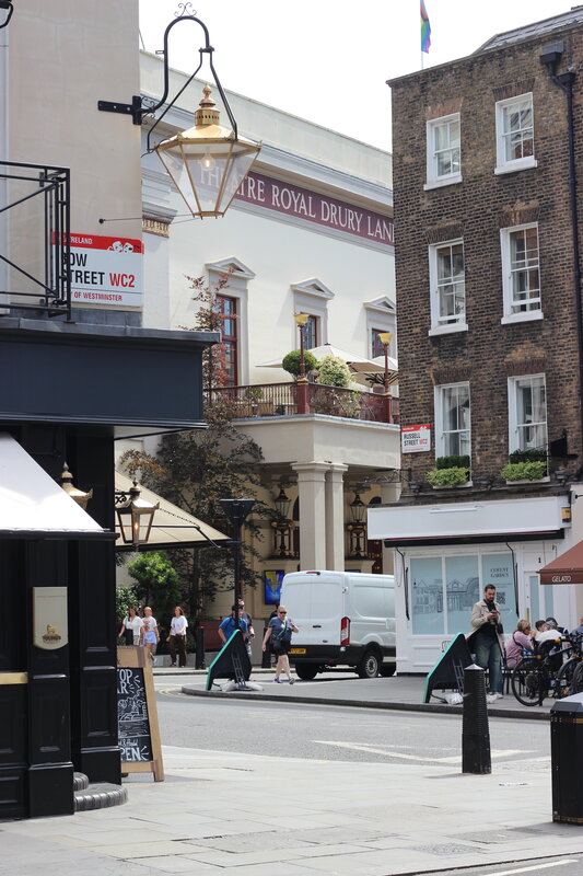Bow Street Magistrates Court - court cases
Drury Lane - actresses and scandals incl. Nell Gwynn