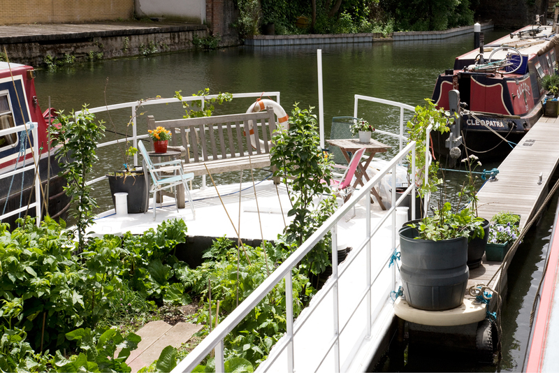 Allotment barge